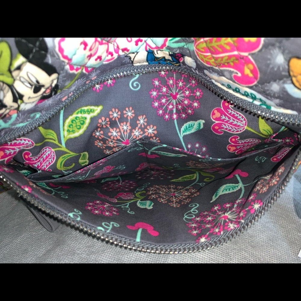 NWT Vera Bradley Disney Iconic Triple Zip Hipster - Picture 6 of 8